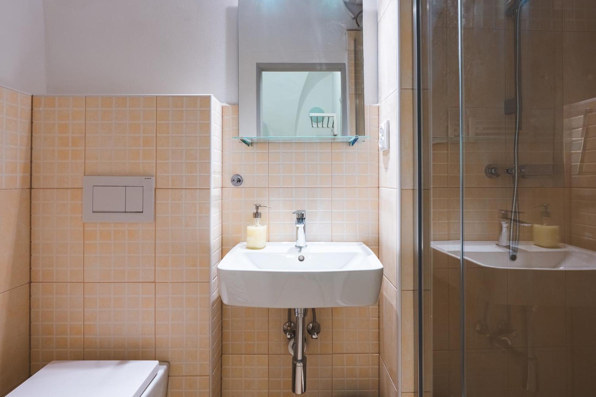 Downtown Apartments Cesky Krumlov Luaran gambar