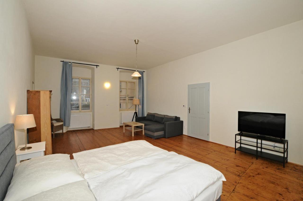 Downtown Apartments Cesky Krumlov Luaran gambar