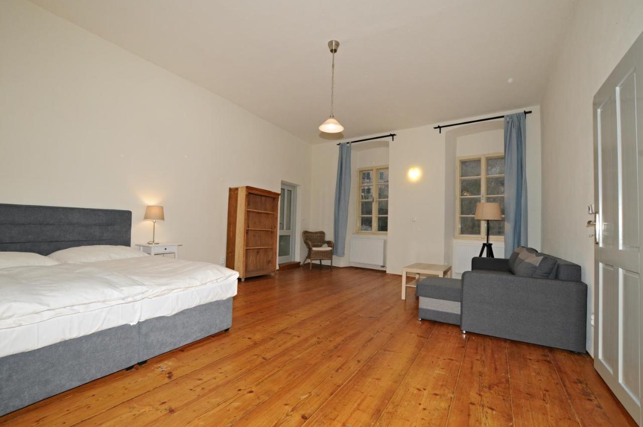 Downtown Apartments Cesky Krumlov Luaran gambar